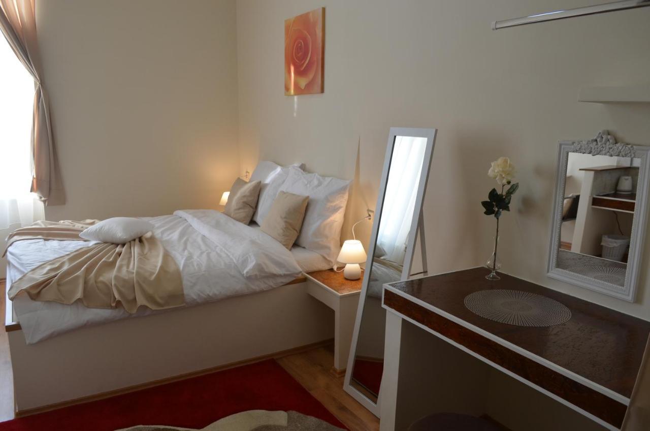 Rooms & Apartments Infinity Rijeka Ngoại thất bức ảnh