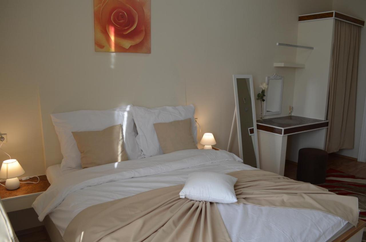 Rooms & Apartments Infinity Rijeka Ngoại thất bức ảnh