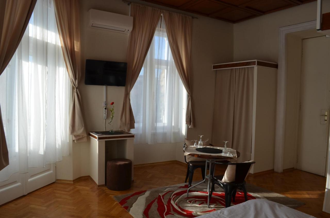 Rooms & Apartments Infinity Rijeka Ngoại thất bức ảnh