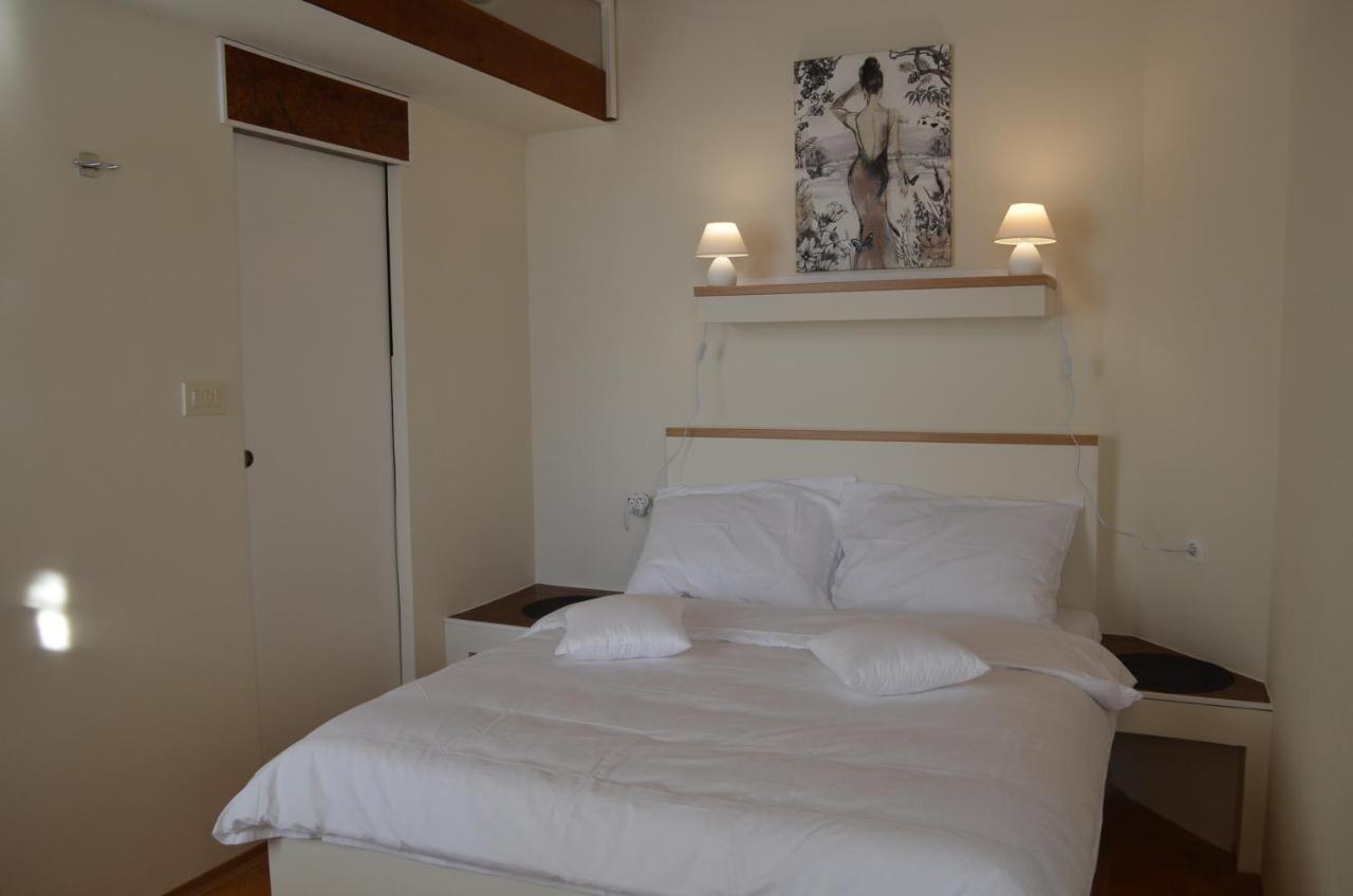 Rooms & Apartments Infinity Rijeka Ngoại thất bức ảnh