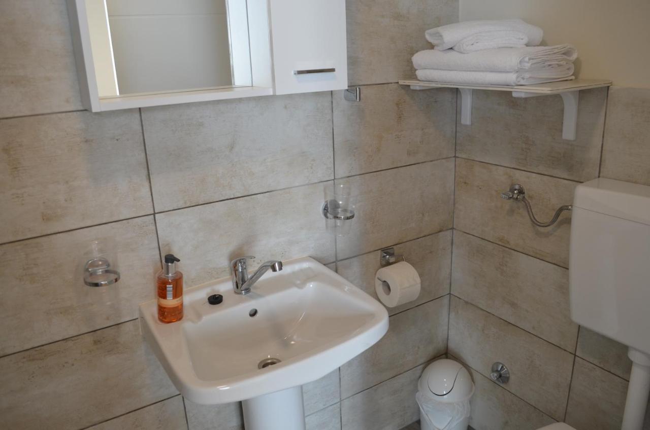 Rooms & Apartments Infinity Rijeka Ngoại thất bức ảnh