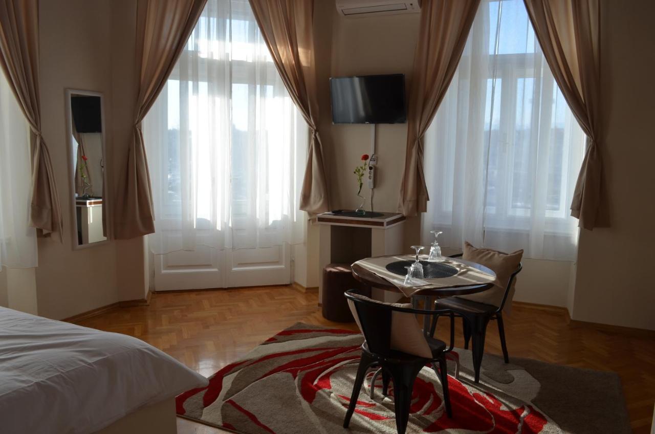 Rooms & Apartments Infinity Rijeka Ngoại thất bức ảnh