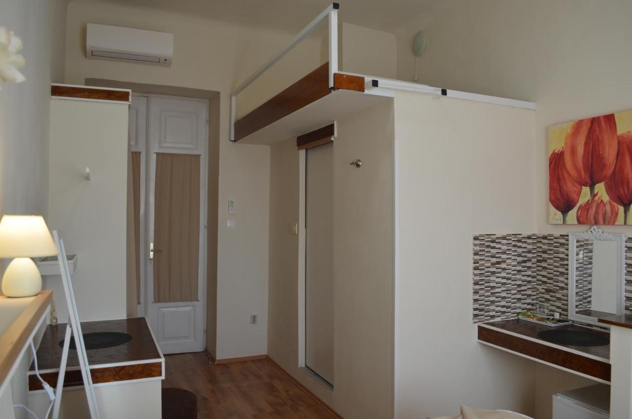 Rooms & Apartments Infinity Rijeka Ngoại thất bức ảnh